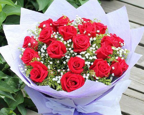 19朵玫瑰花的花语（探寻19朵玫瑰花背后的浪漫与情感）
