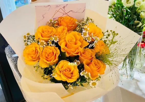 黄玫瑰花的花语（传递温暖与友谊的黄玫瑰）