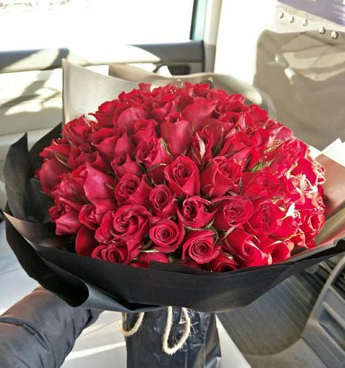 红色玫瑰花的深意（揭秘红色玫瑰花的象征与意义）