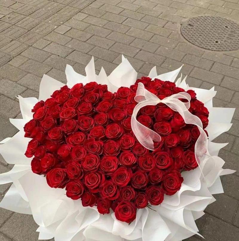 玫瑰花送多少朵的含义是什么？每朵玫瑰代表什么意义？