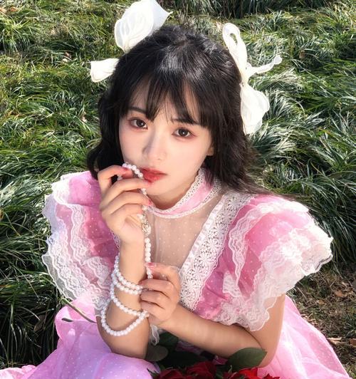 爱慕玫瑰礼服图片大全女士最新