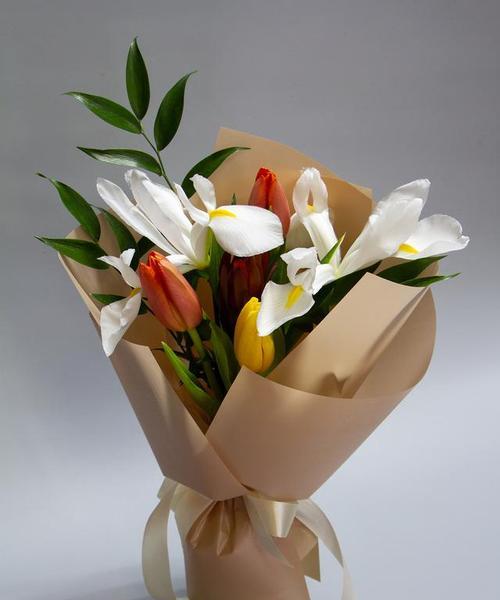 百合花摆件寓意什么意思？百合花摆件的寓意是什么？