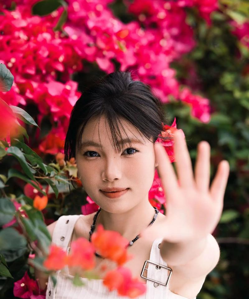 热烈坚韧的花语适合哪个生肖？