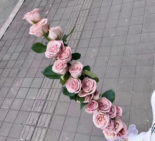 魔术玫瑰花传递什么情感？送给男友有何深意？