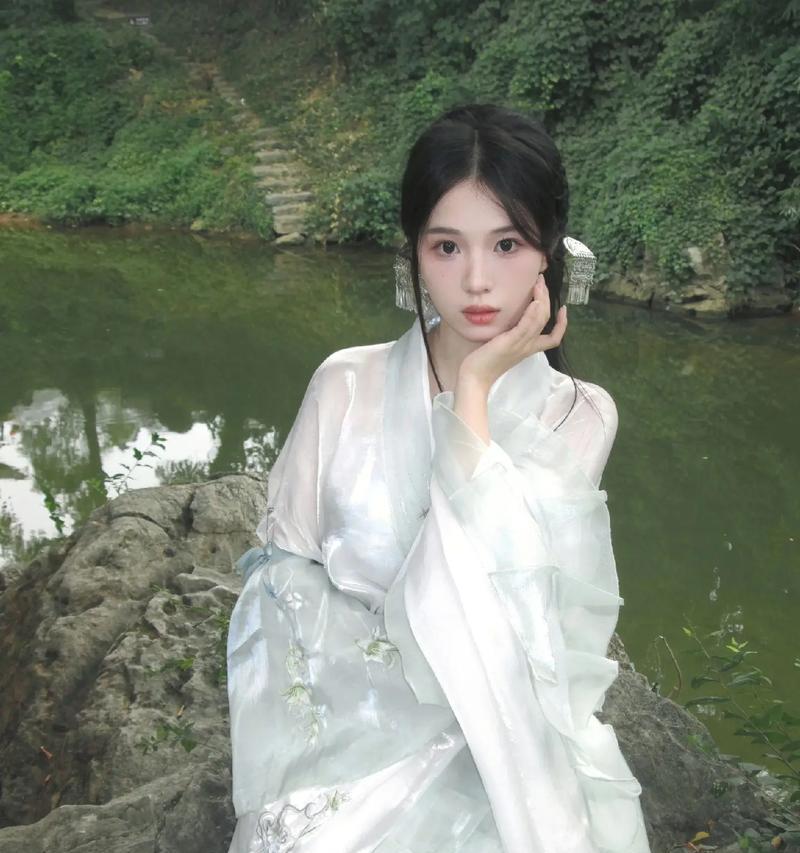 古风花加花语是什么？如何解读古风花卉的深层含义？