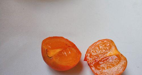 脆柿树叶子发黄的解决方法是什么？