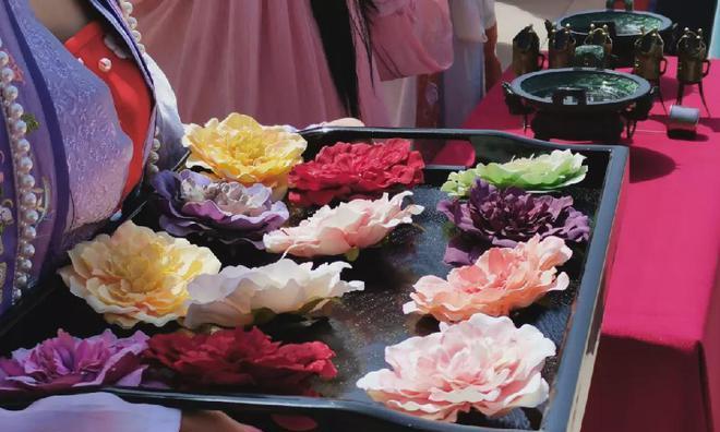 花朝节花糕制作背后的寓意是什么？
