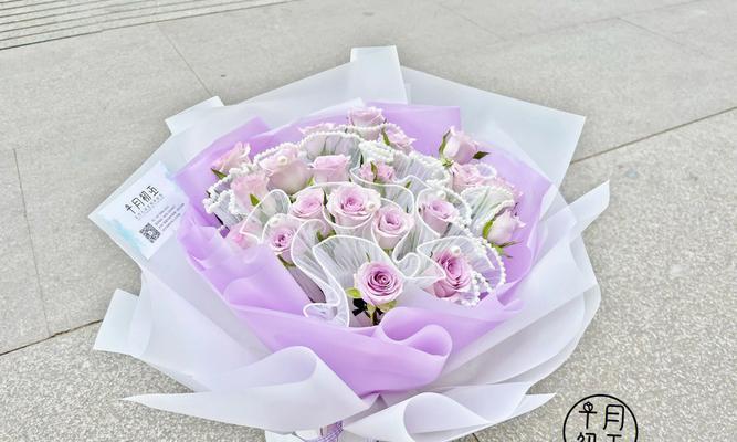 淡紫色玫瑰花的寓意是什么？淡紫色玫瑰代表什么？