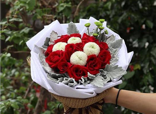 情人节送什么花语句最动人？欠你一束花的含义是什么？