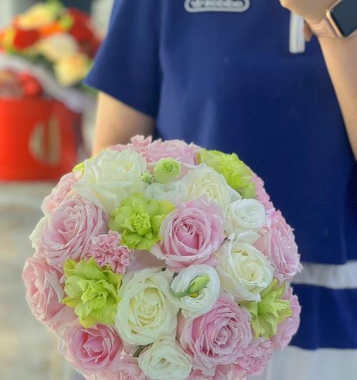 手捧花的颜色有什么含义？不同颜色的手捧花代表什么？