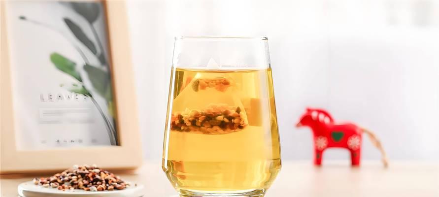 红豆性温润还是寒凉？——揭秘红豆的属性（传统中医认为红豆有热性，现代研究发现红豆有降火功效）